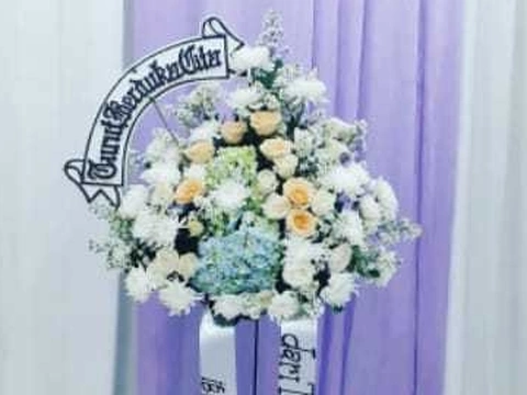 Bunga Standing Depok Florist